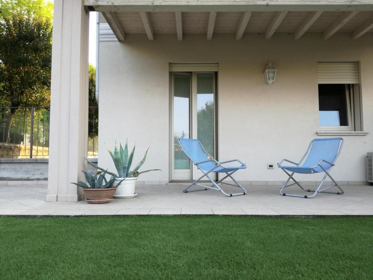Apartament La Casa Di Cele Desenzano del Garda Zewnętrze zdjęcie