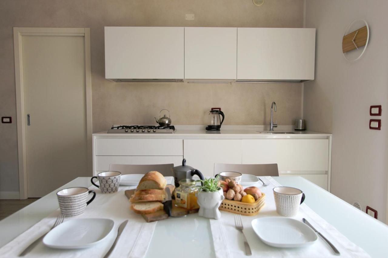 Apartament La Casa Di Cele Desenzano del Garda Zewnętrze zdjęcie